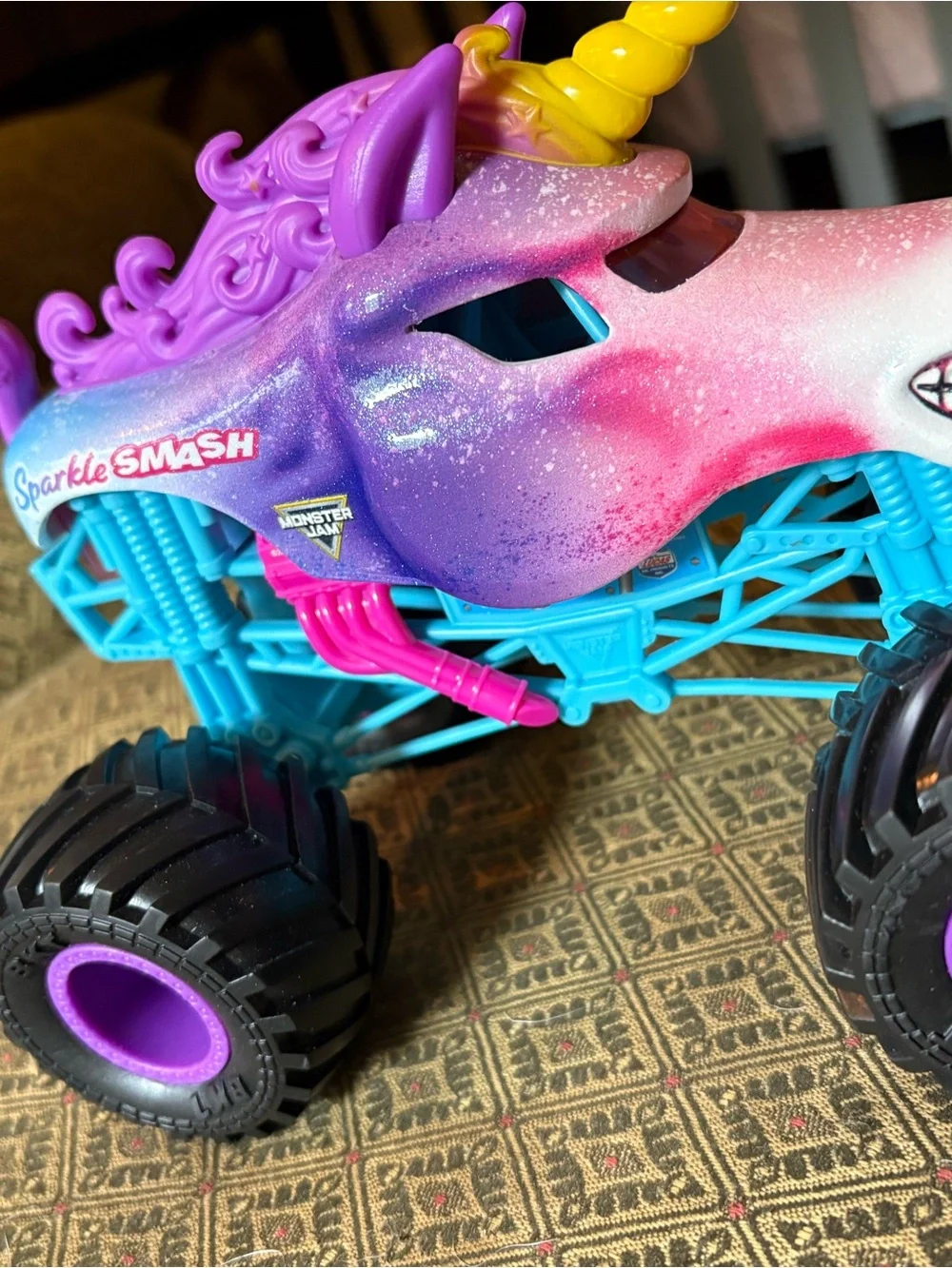 Unicorn Monster Truck Toy - Pink, Purple & Blue Kids Vehicle sparkle smash